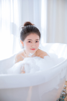 国产漂亮白嫩美女在线观看